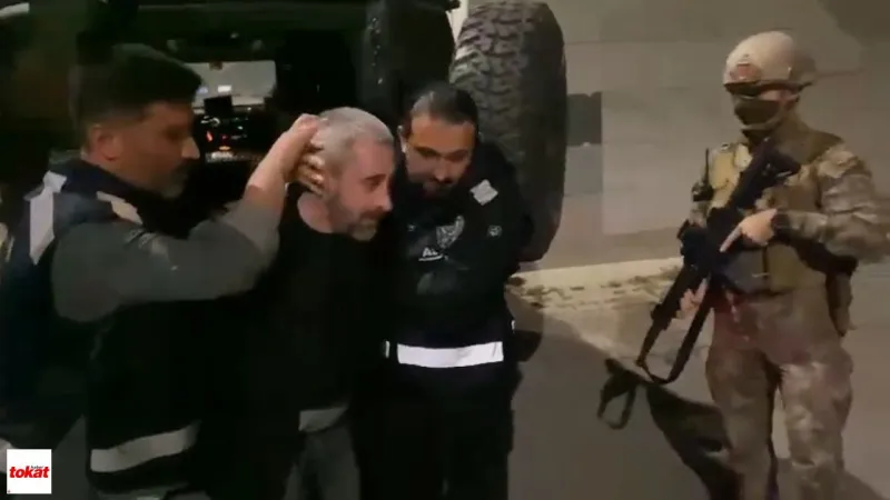 1 Cinayet, 2 Mezar:Kanserden Ölen Babasıyla Aynı Gün Defnedildi!
