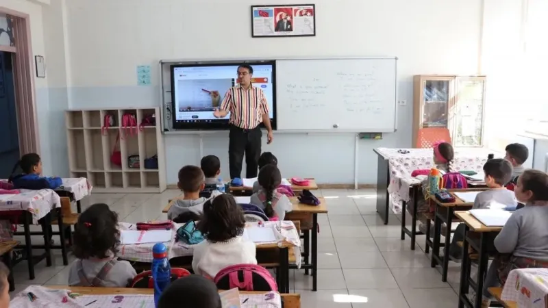 15 Bin Öğretmen Alımı: Tercihler İçin Son Saatler! Kaçırmayın!