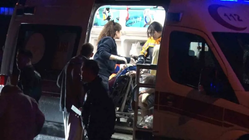 5 Katlı Binada Yangın Paniği: 20 Kişi Dumandan Etkilendi