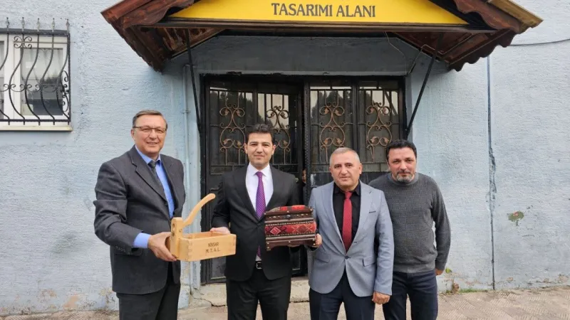 Ahmet Kayhan'dan Mezun Olduğu Okula Duygulandıran 24 Kasım Ziyareti!