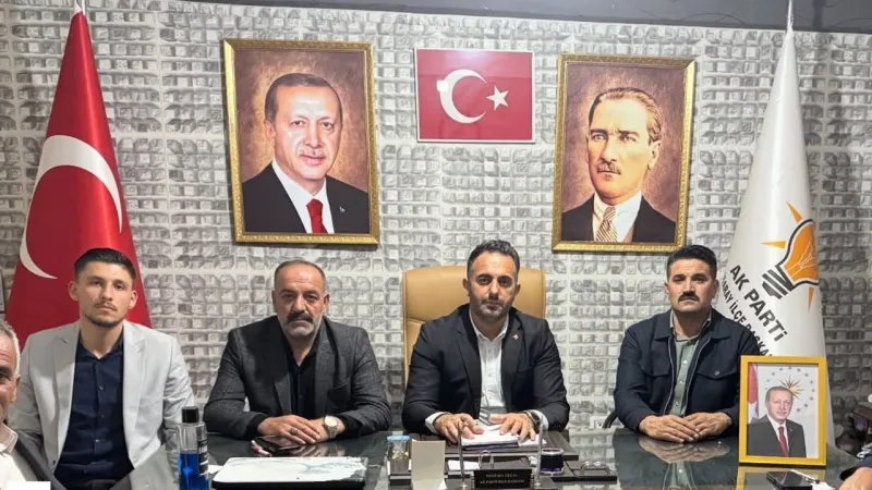 AK Parti'den Muhtarlara Tam Destek! Köy Köy Çözüm Odaklı Toplantı