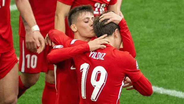 Arda Güler ile Kenan Yıldız karşı karşıya!