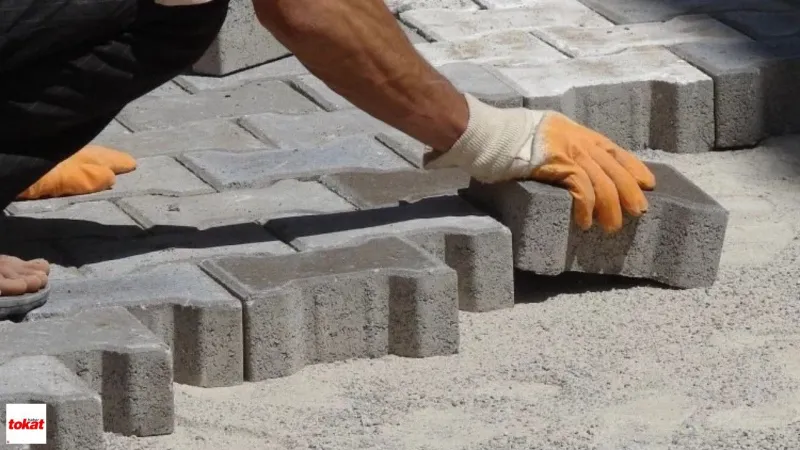 Artova Belediyesi Dökme Kilitli Beton Parke Taşı Satın Alacak