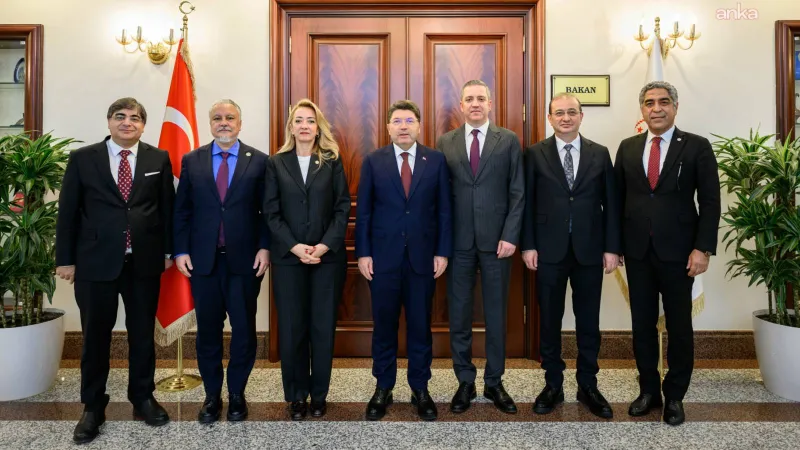 Bakan Tunç, TBB Başkanı Sağkan ve beraberindeki heyetle görüştü