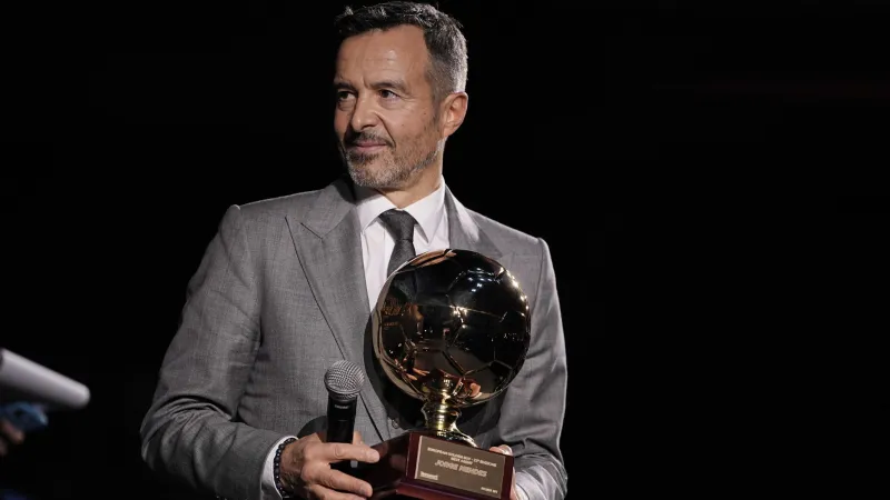 Barcelona'da hareketli saatler: Ünlü menajer Jorge Mendes döndü, Lamine Yamal ve Ansu Fati'yle görüştü