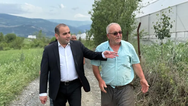 Tokat'ta Dolu Felaketi! Başkan Sahada Çiftçiye Destek Verdi