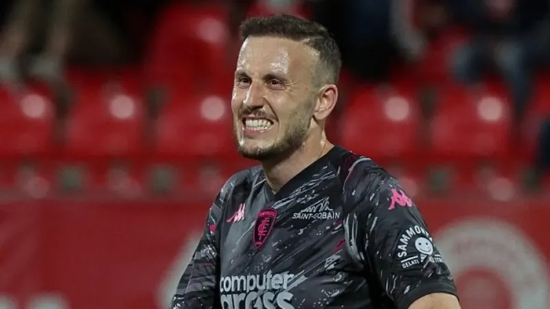 Beşiktaş'tan Bomba Transfer! Ardian İsmajli Kartal Oluyor Mu?