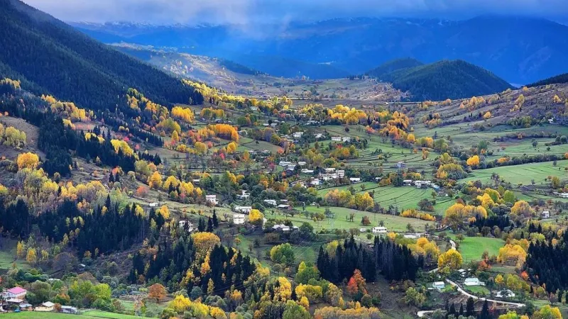 Şavşat'ın Saklı Cennet Güzelliği: İsviçre'ye Rakip Sonbahar!