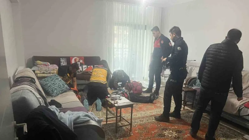 Emekli astsubay evinde ölü bulundu