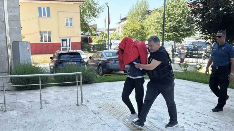 Erbaa'da 840 uyuşturucu hapla yakalandılar; yakınları gazetecileri tehdit etti