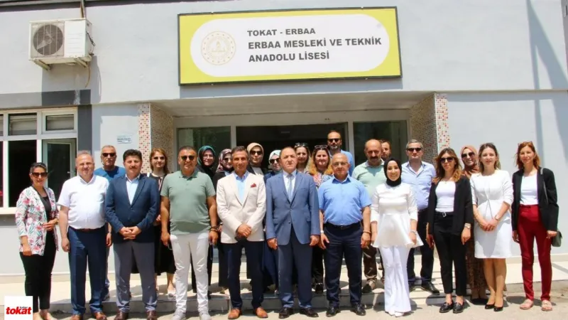 Erbaa’da Genç Mühendislerden Teknoloji Şovu: Robotlar Yarıştı, Projeler Göz Doldurdu!
