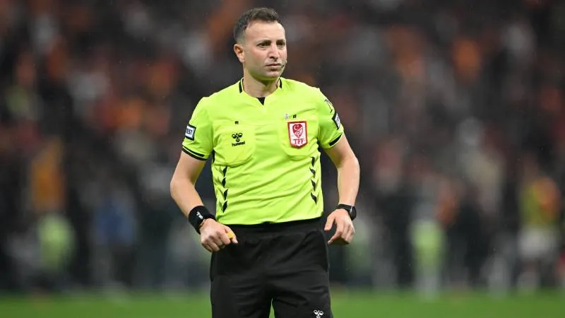 Eski hakemden Galatasaray-Beşiktaş maçı için çarpıcı iddia: Derbi tekrar edilebilir!