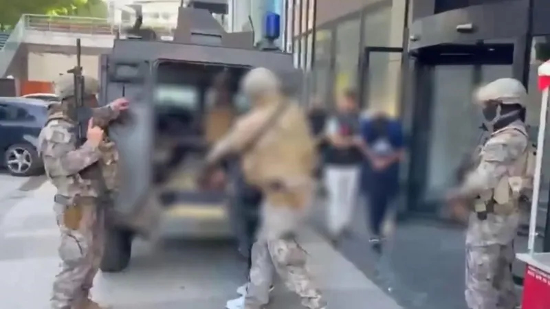 Faizsiz Kredi Vaadiyle 512 Milyon TL’lik Vurgun: “Akbaba Operasyonu”nda 18 Tutuklama