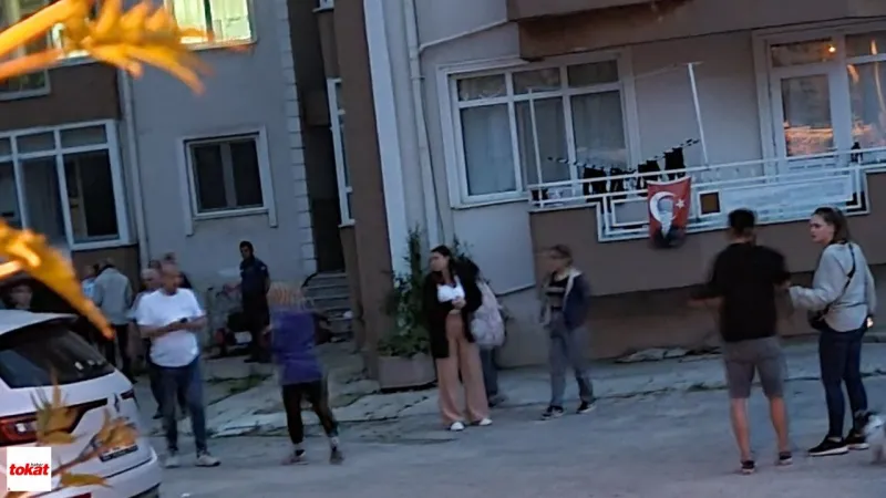 Feci Olay: Cam Silerken 2’nci Kattan Düşen Kadın Hayatını Kaybetti