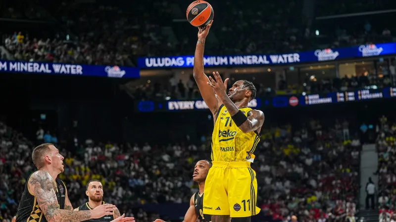 Fenerbahçe Beko'nun yıldızı Nigel Hayes Davis, NBA'e gidiyor! Yeni takımı duyuruldu