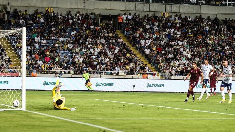 Fenerbahçe, Hatayspor'a farklı mağlup oldu