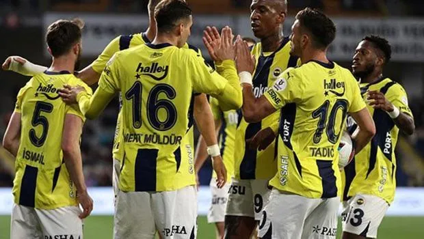 Fenerbahçe Konyaspor Maçı: Veda mı, Yoksa Yeni Bir Başlangıç mı?