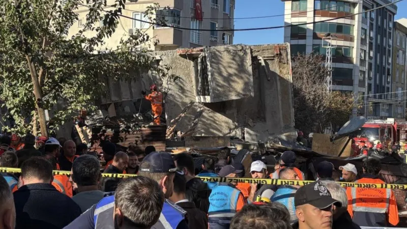 Gebze'de Bina Çöktü! Enkaz Altında Kaç Kişi Var?