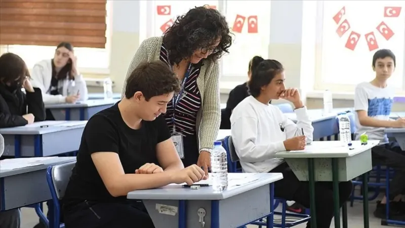 Hayalet Sınıf Skandalı: 6 Okulun Ruhsatı İptal Edildi
