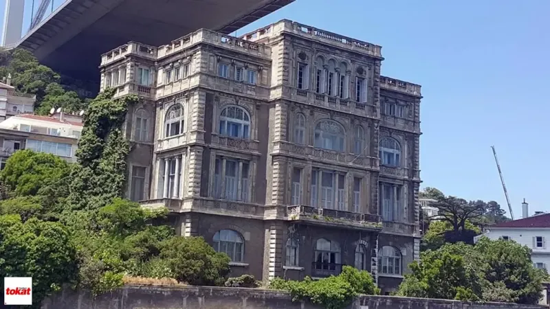 İstanbul Boğazı’nın Değer Biçilemeyen Yalısı Zeki Paşa Yalısının Fiyatı Beli Oldu 2.489 m²’lik Boğaz Yalısı 10 Milyar TL