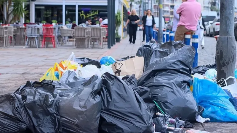 İzmir Çöp Yığınlarıyla Boğuşuyor! Grevde Son Durum Ne?