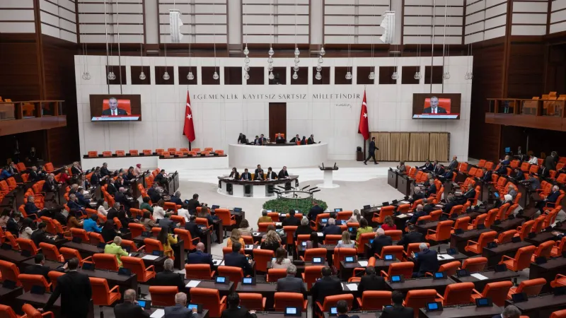 Kadınlara Askerlik Yerine Kamu Hizmeti Mi Geliyor? Şok Talep!