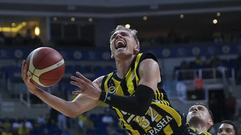 Kanarya'dan final için ilk adım! Fenerbahçe Beko - Bahçeşehir Koleji: 93-76 | MAÇ SONUCU