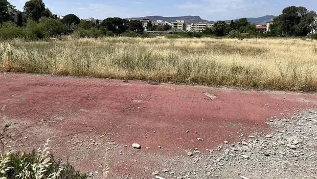 Karşıyaka’da stat arazisi temizleniyor