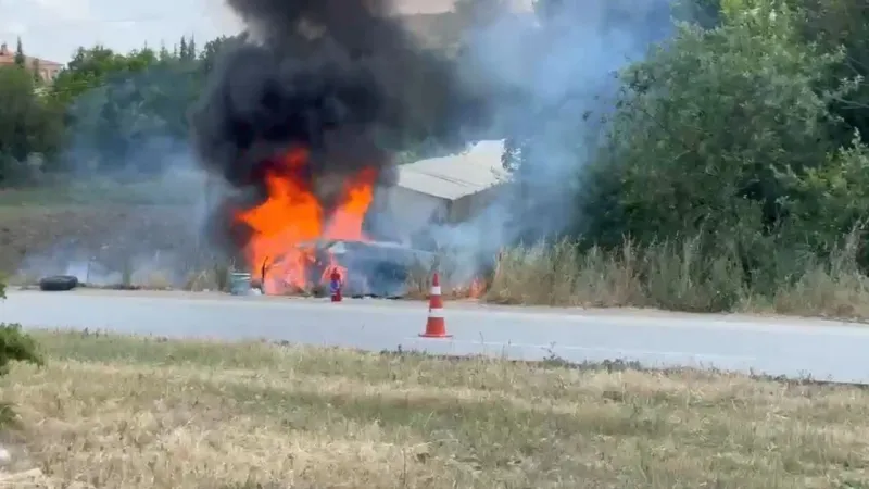 Tokat'ta Midibüs Kazası Sonrası Yangın! Neler Oldu?
