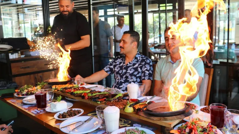 Kebapta Restleşme! Adanalılar Tokatlılara Meydan Okudu