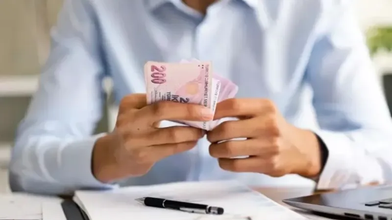 Emekli ve Memur Zammı Şoku! Resmi Gazete'de Yayınlandı, Ortalık Karıştı!