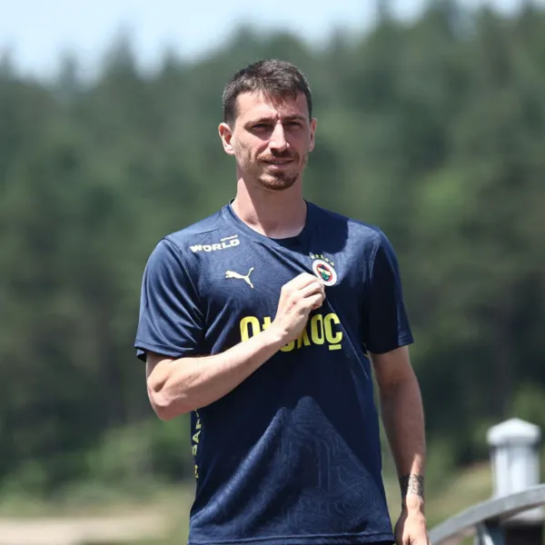 Mert Hakan'dan Şaşırtan Hamle! Sezonu Erken mi Açıyor?