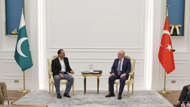 Güler ve Munir Zirvesi! Türkiye-Pakistan Arasında Kritik Görüşme