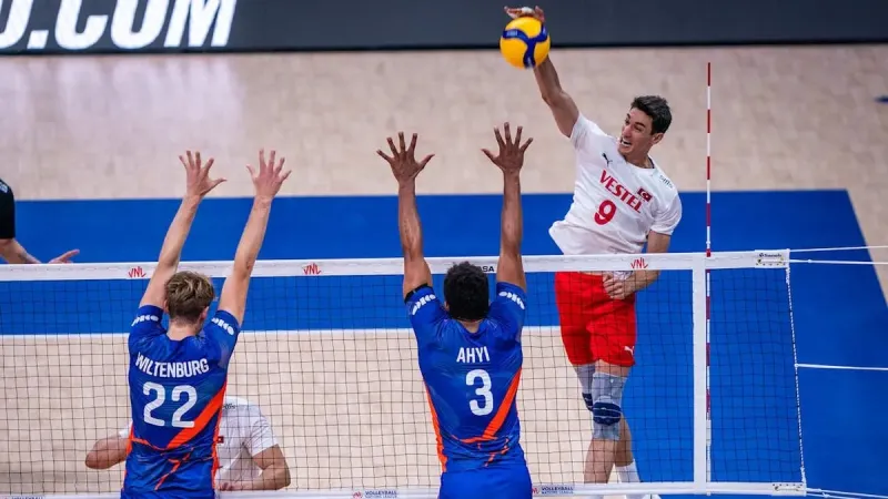 Voleybol Milli Takımımız Hollanda'ya Yenildi! İşte Maçın Detayları