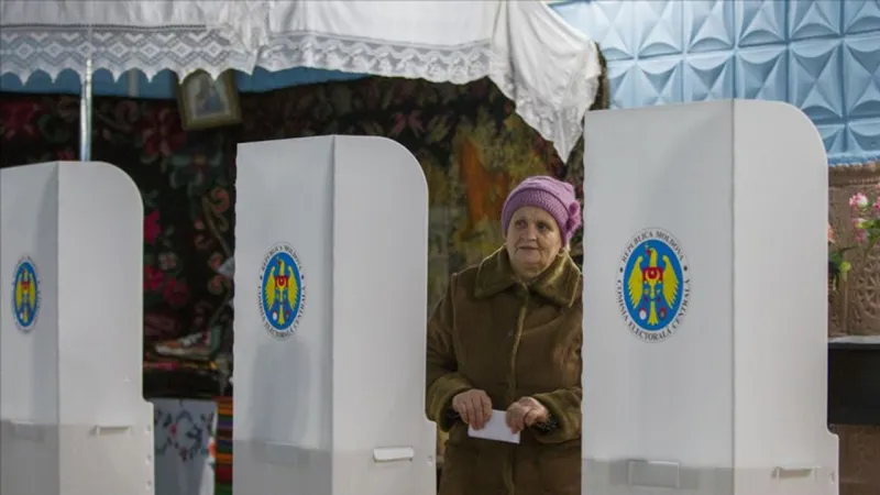 Moldova'daki seçimlerde 3 parti ve 2 blok parlamentoya girdi