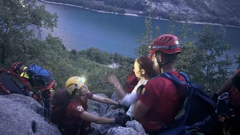 Mostar Dağlarında Kaybolan Türk Dağcılar Kabusu Yaşadı:Ölümden Döndüler