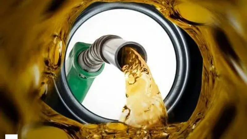 Motorine 2 TL Zam Geliyor Akaryakıt Fiyatları El Yakacak