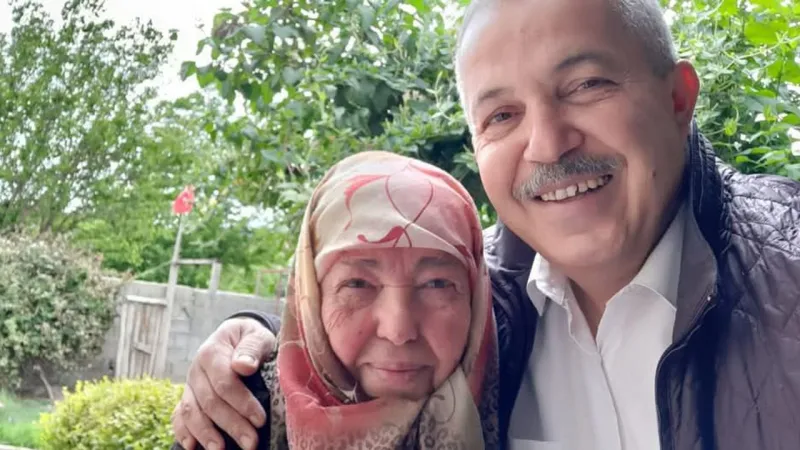 Muhsin Şenocak’ın Acı Günü: Annesi Meliha Şenocak Hayatını Kaybetti