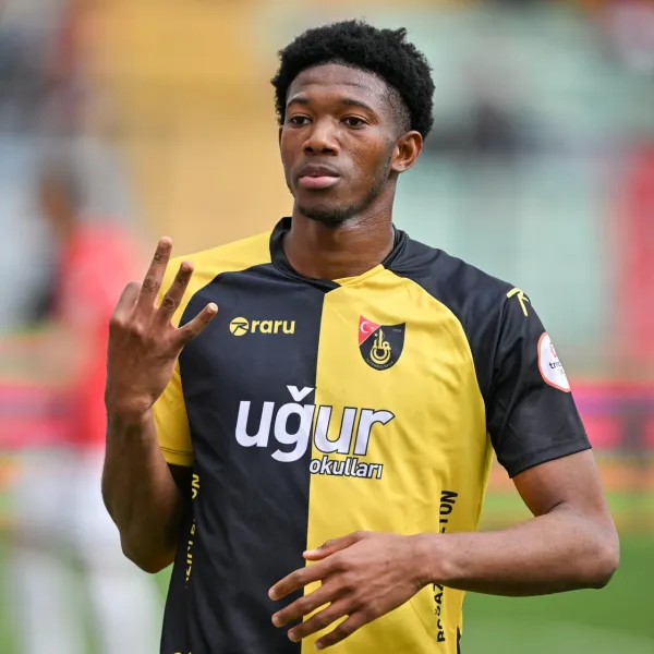 Beşiktaş Transferde Bomba! Diarra Geliyor Mu? Menajerinden Şok Açıklama