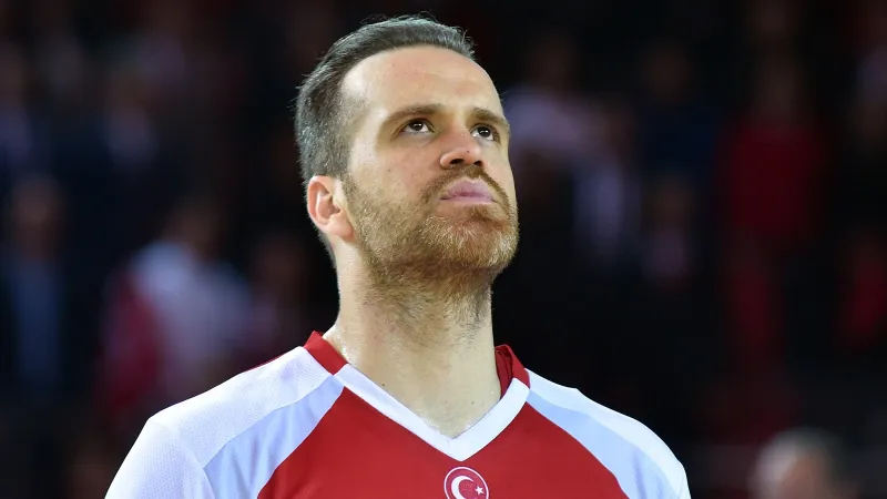 Oğuz Savaş Basketbola Veda Etti! İşte Emeklilik Kararının Ardındaki Neden