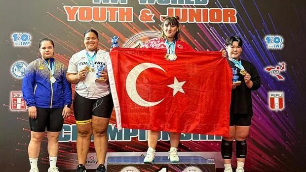 Fatmagül Çevik Dünya Şampiyonu! Halterde Altın Madalya Coşkusu