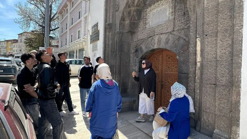 Niksar'ın Gizli Hazineleri Keşfedildi! Öğrenciler Tarihe Yolculuk Yaptı