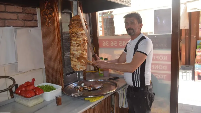 Tokat Döneri Ankara'dan Müşteri Çekiyor! Paket Yok, Lezzet Şahane!