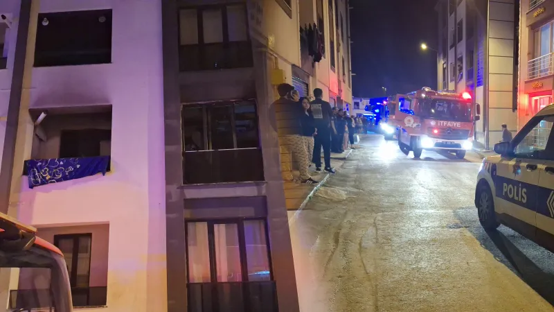 Samsun'da Korkunç Yangın! 3 Kişi Dumandan Etkilendi