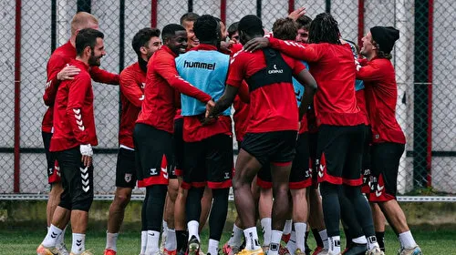Samsunspor'da Kritik Sivasspor Maçı Hazırlığı! Reis'ten Taktik Hamleler