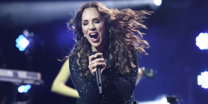 Sertab Erener'den Zıplama Şovu! O Anlar Sosyal Medyayı Salladı