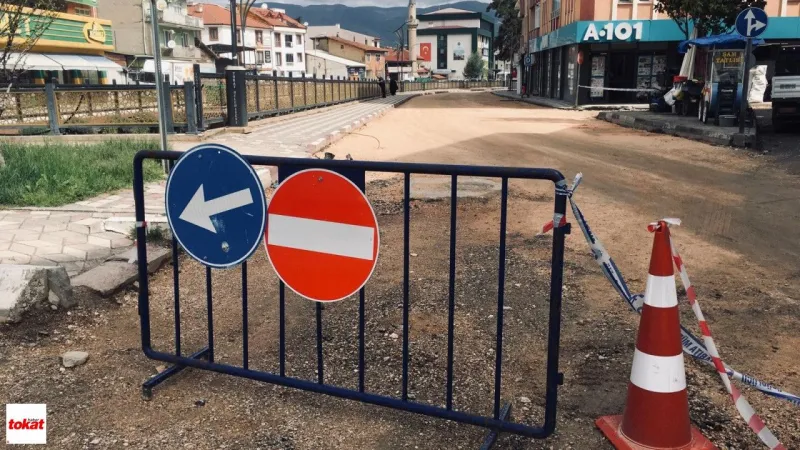 Tokat'ta Trafik Çilesi! Behzat Bulvarı Neden Kilit?
