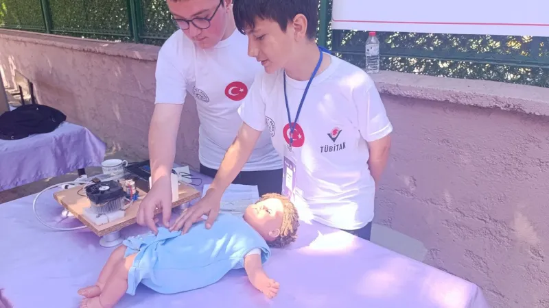 Niksar'ın Parlayan Yıldızları Bilim Fuarı'nda Yeteneklerini Sergilediler!