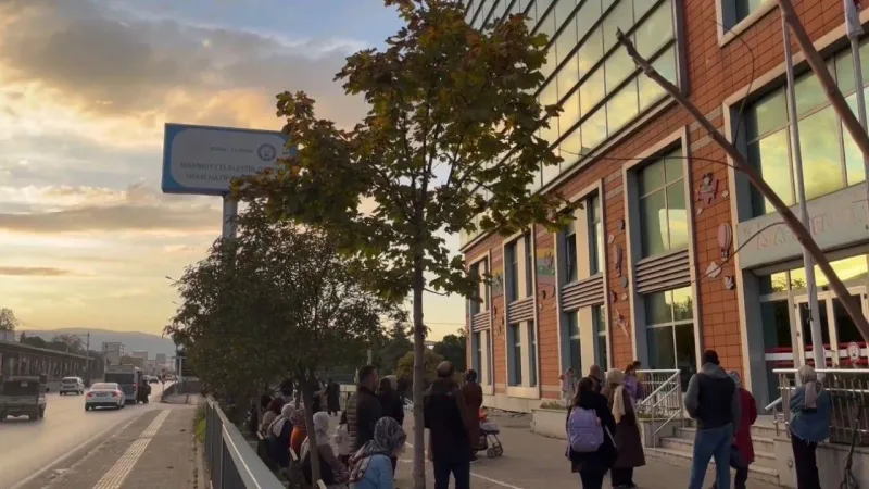 Profiterol Zehirlenmesi! Okulda 8 Öğrenci Hastanelik Oldu