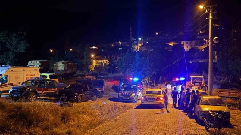 Önce eşini sonra kendini öldürdü